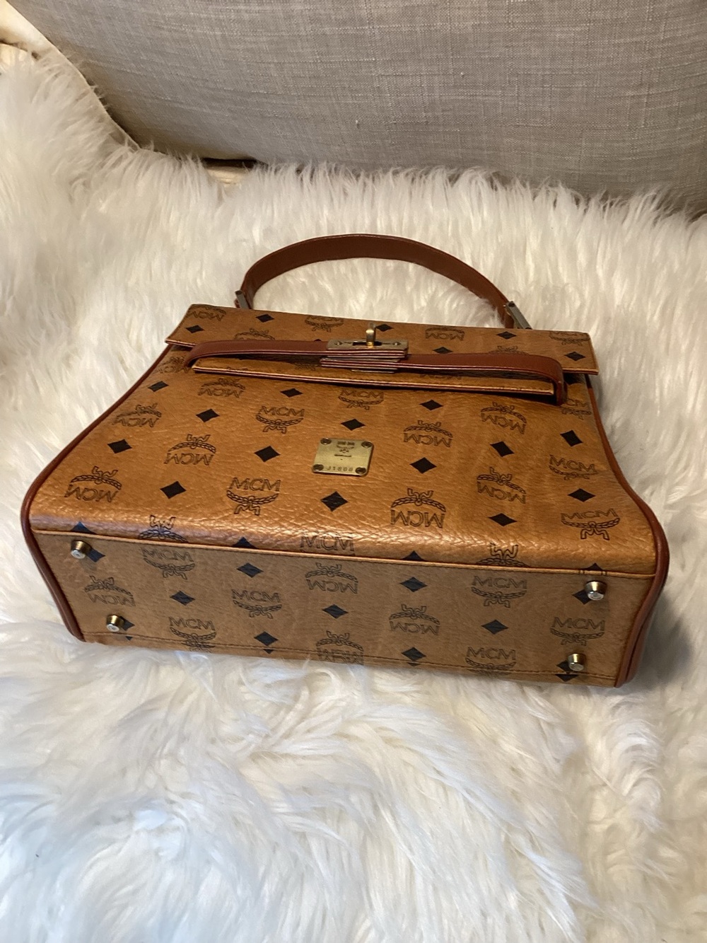 Vintage MCM Cognac Visetos Logo Top-Handle Bag - Picture 4 of 15